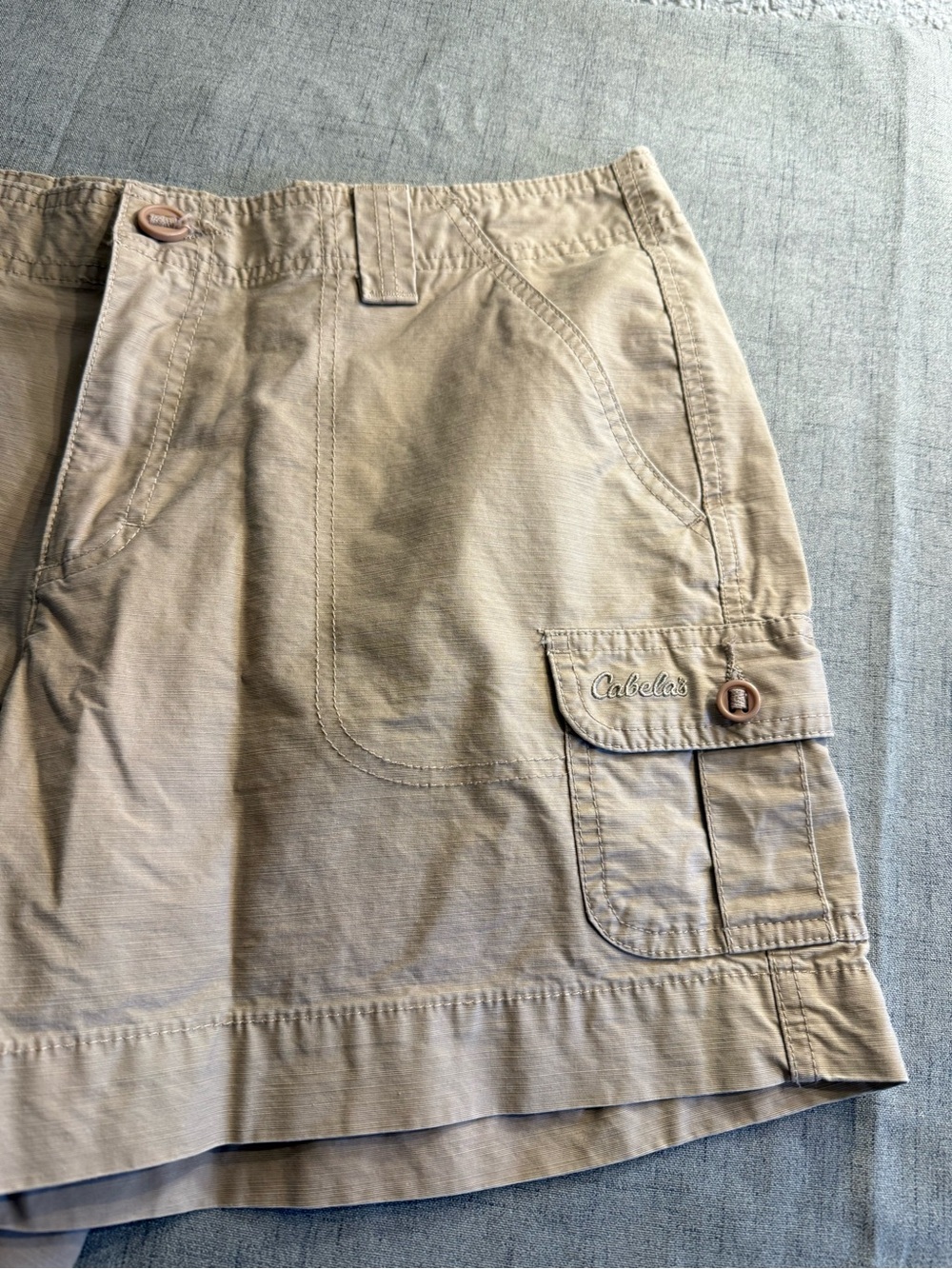Cabela's Women's Khaki Cargo Utility Hiking Shorts Size 10 Cotton Tencel Blend - Picture 2 of 10